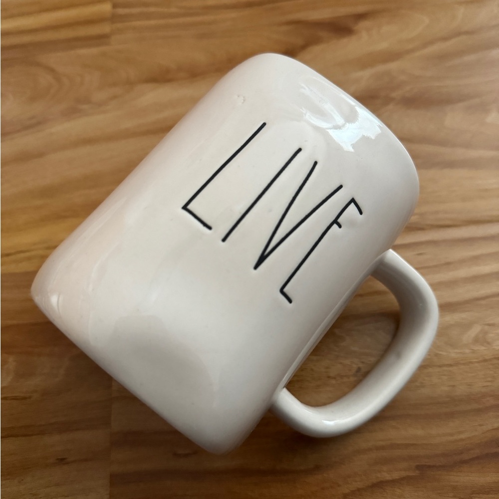 NWT - LIVE Rae Dun Mug